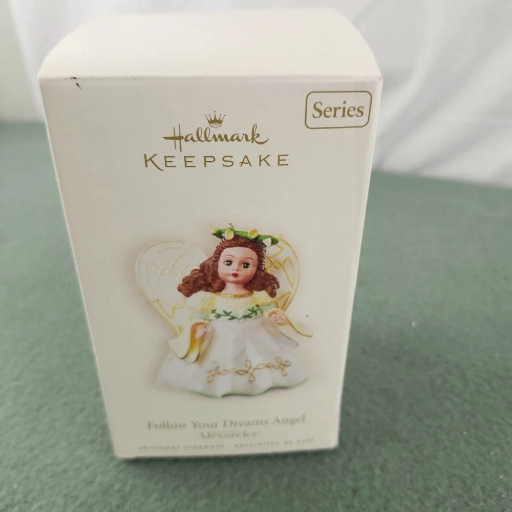 2008 Hallmark Keepsake Ornament Follow Your Dreams Angel
